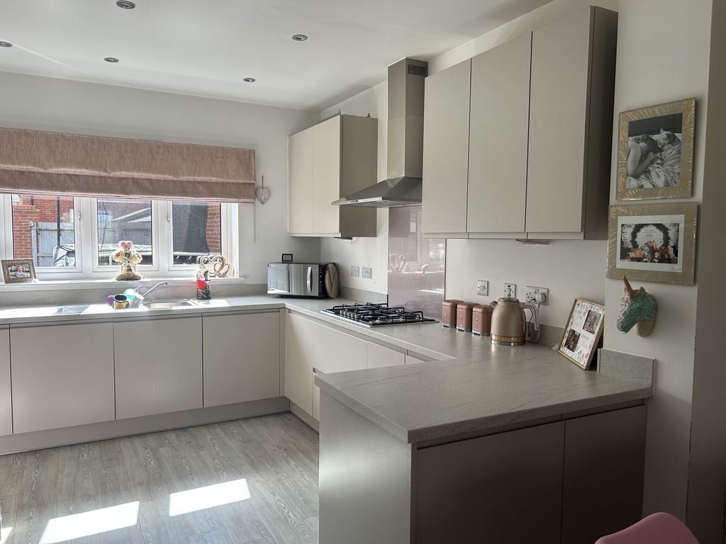 Headley Meadow Shortstown